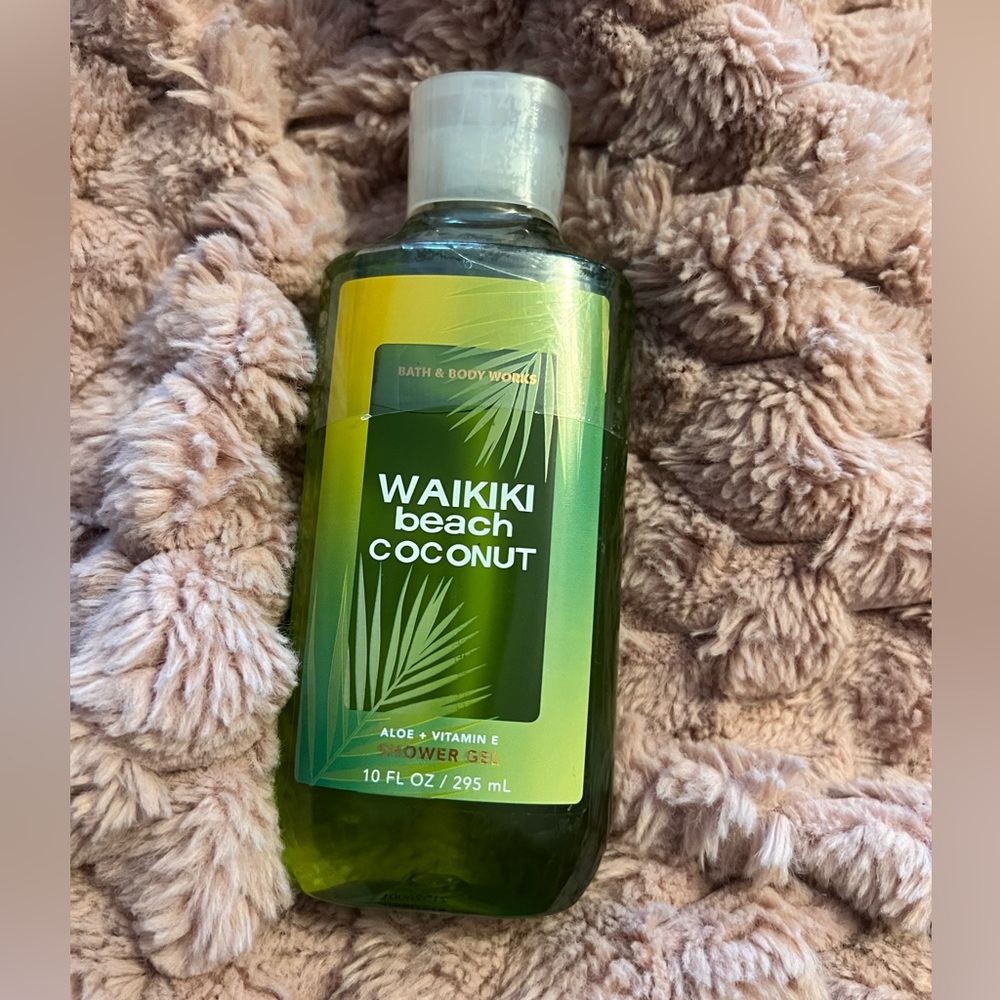 SEALED brand new Waikiki beach coconut shower gel!